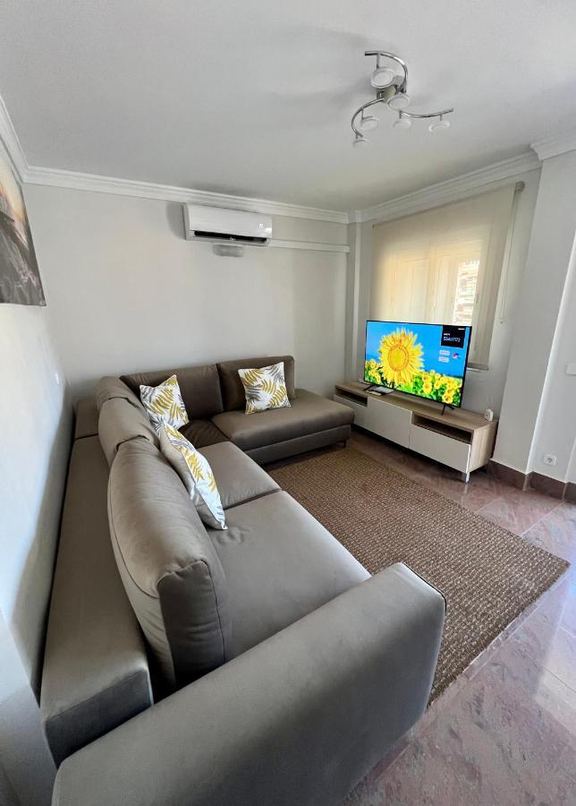Apartamentos Prestige Suites Malaga II Exterior photo